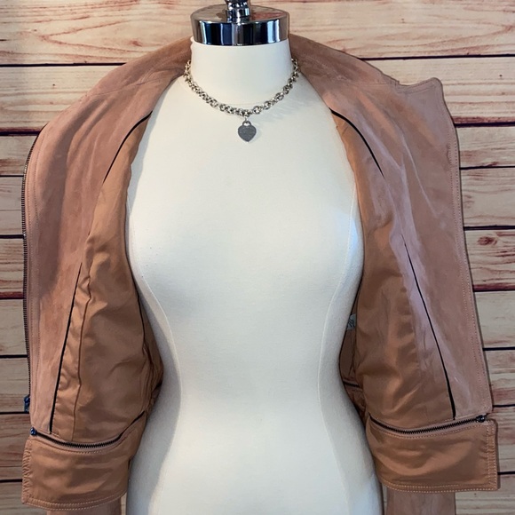 🚫SOLD🚫 White House Black Market Genuine Leather Suede Blush Moto Jacket - Picture 11 of 16